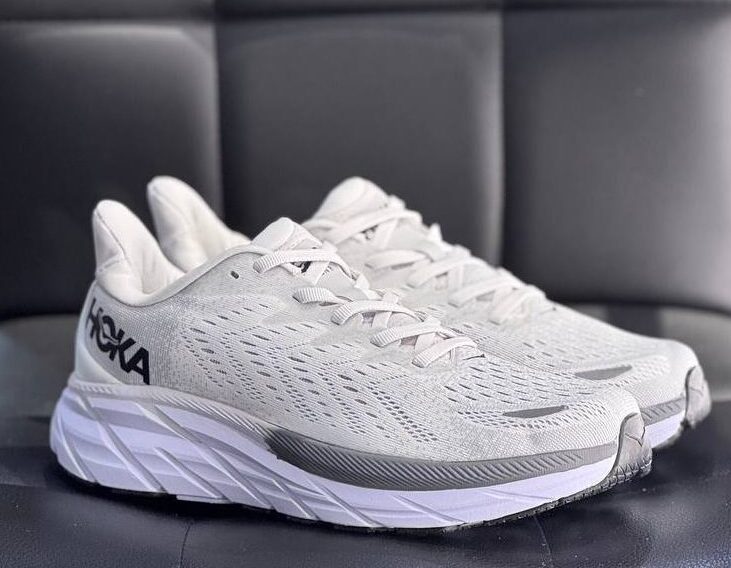 hoka running