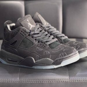 Jordan 4 kaws