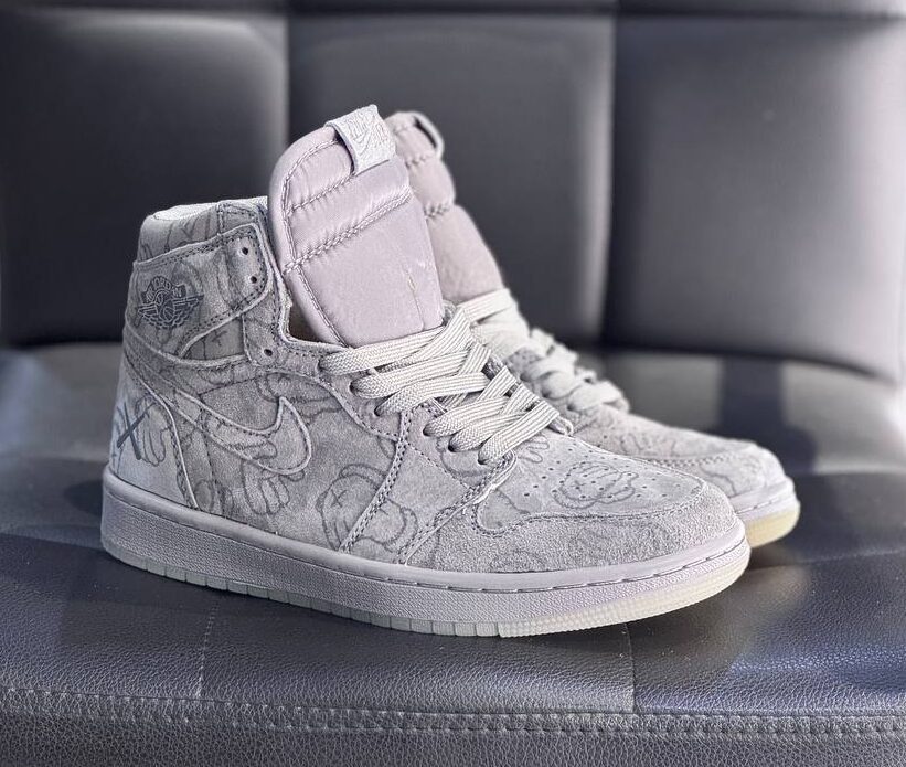 nike Jordan 1 kaws